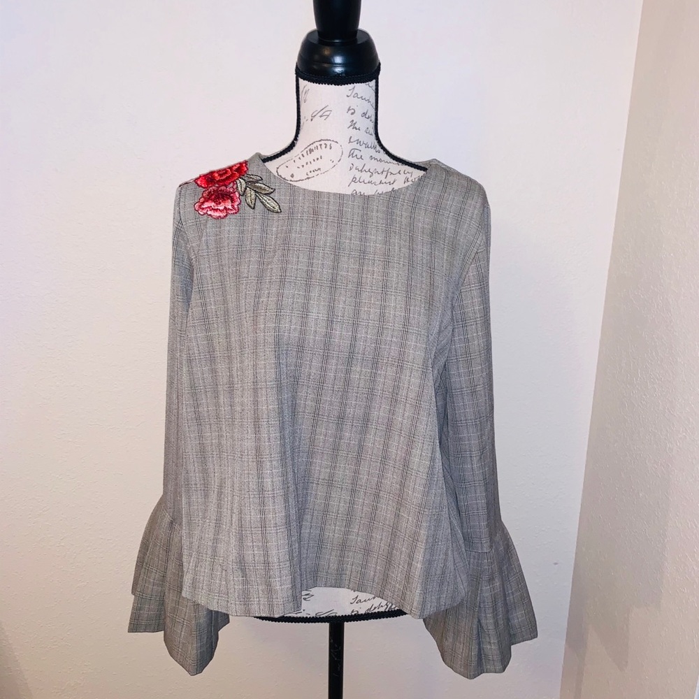 - Harlowe & Graham Top